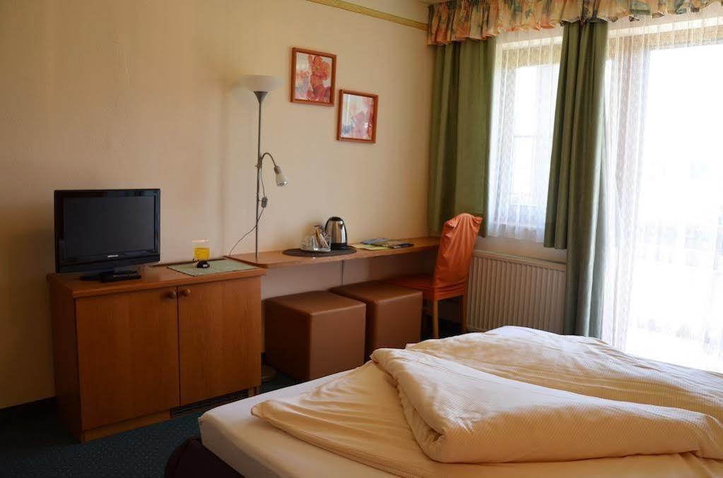 Gaestehaus Goetz Drobollach am Faakersee Εξωτερικό φωτογραφία